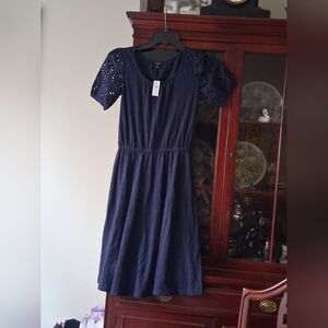 Eyelet Sleeves